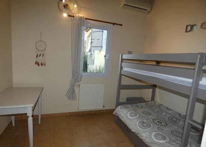 ヴィラ With Private Pool And Panoramic View サン・ポール・トロワ・シャトー